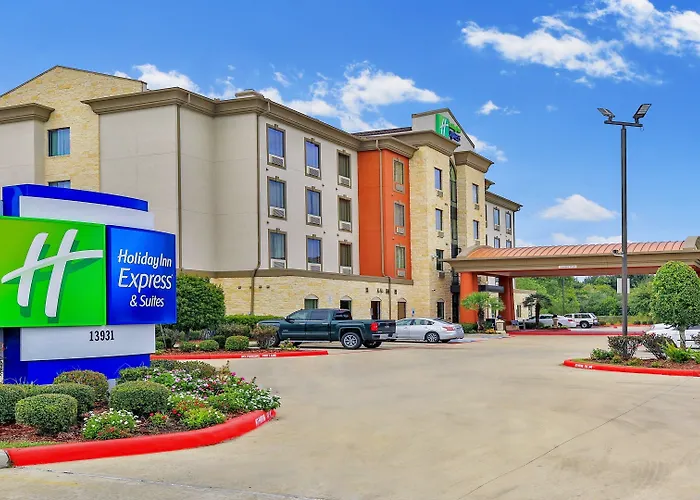 Holiday Inn Express & Suites Houston South - Pearland By Ihg